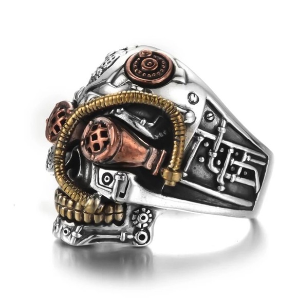 Steampunk Skull Ring - Picture 4 of 6